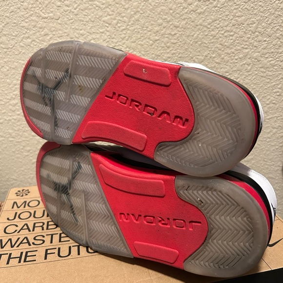 Air Jordan 5 Retro - Picture 6 of 6